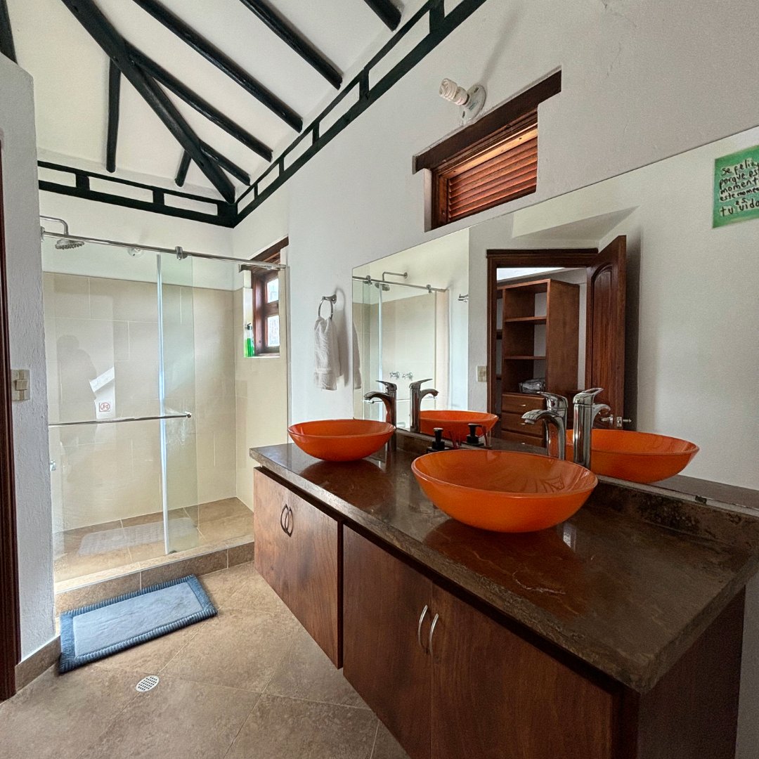 Baño habitación principal 