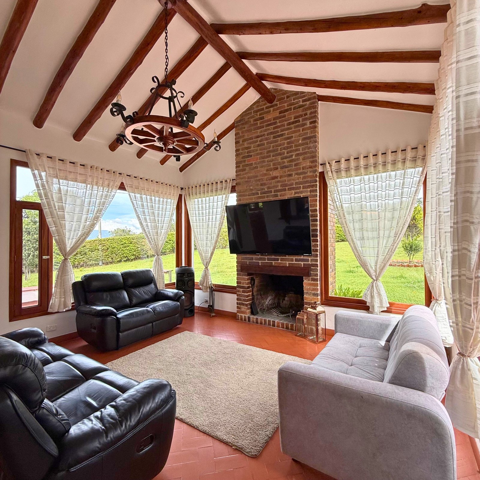 Sala - Casa en arriendo y venta  - Vereda Sabana - Villa de Leyva - Casas en Villa de Leyva