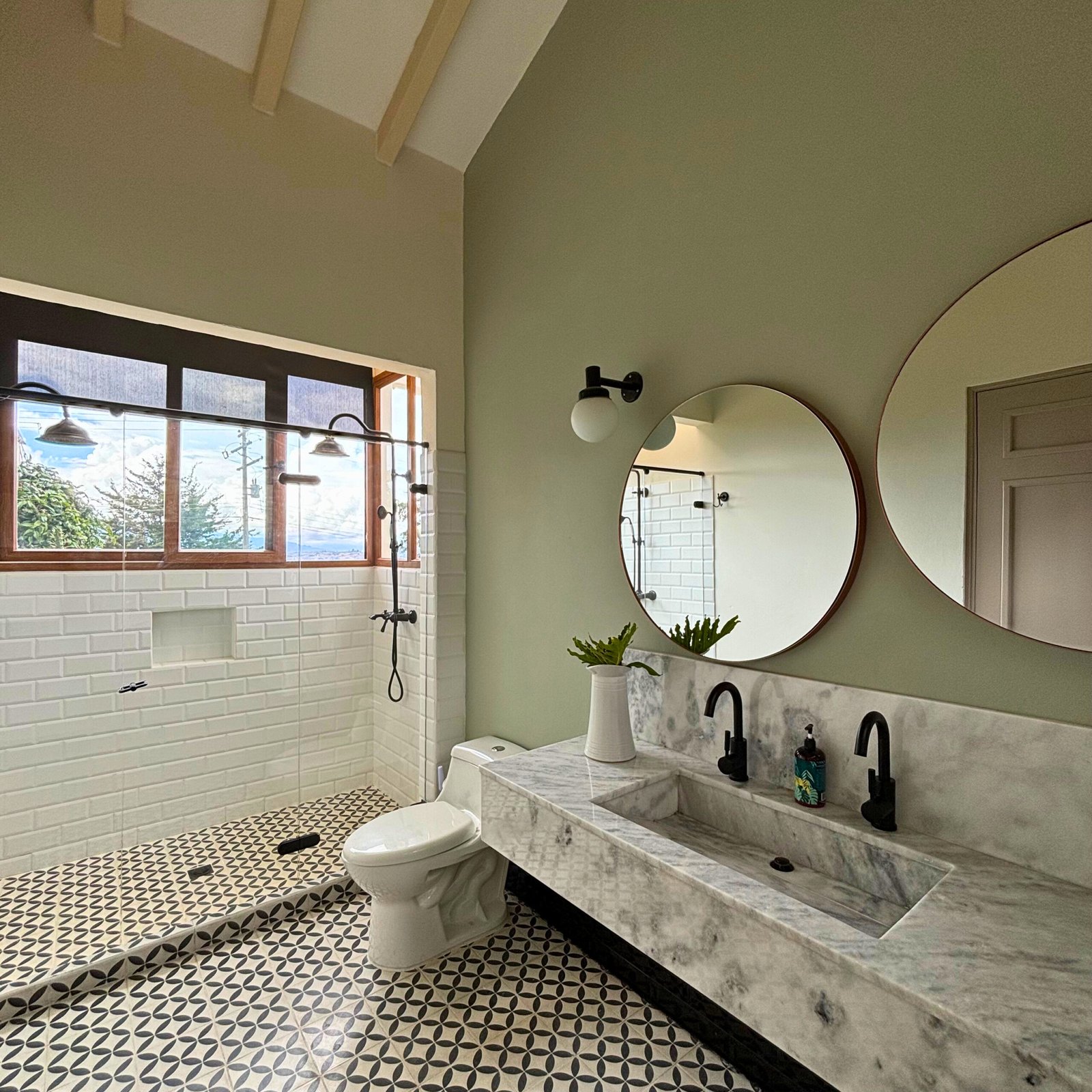 Baño principal - Casas en Villa de Leyva