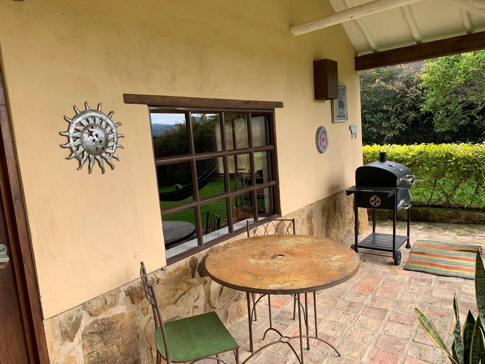 Casa en arriendo - Vereda infiernito - Villa de Leyva - Casas en Villa de Leyva - casa rosada 