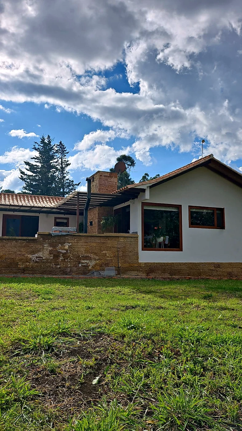 Casa en arriendo - Vereda infiernito - Villa de Leyva - Casas en Villa de Leyva - casa rosada